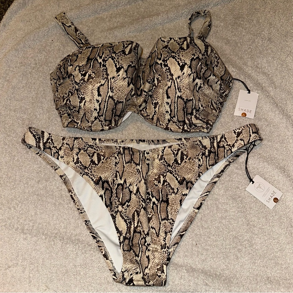 NWTs Shade & Shore Snakeprint Bikini, Top: 38DD & Bottoms: XL